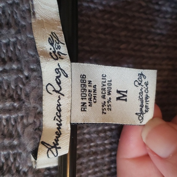 American Rag | Heather Grey Knit Button-Up Cardigan | Juniors M - Picture 3 of 5